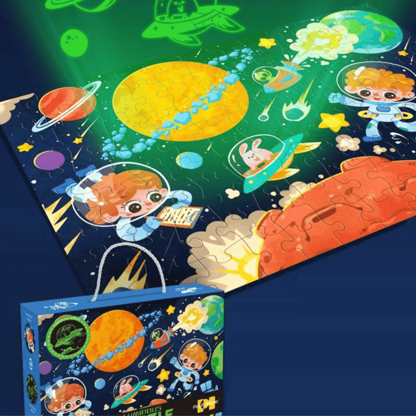 Tamsoje šviečianti dėlionė „Kosmosas" vaikams, 96 detalės, spalvinga, skatinanti kūrybiškumą.