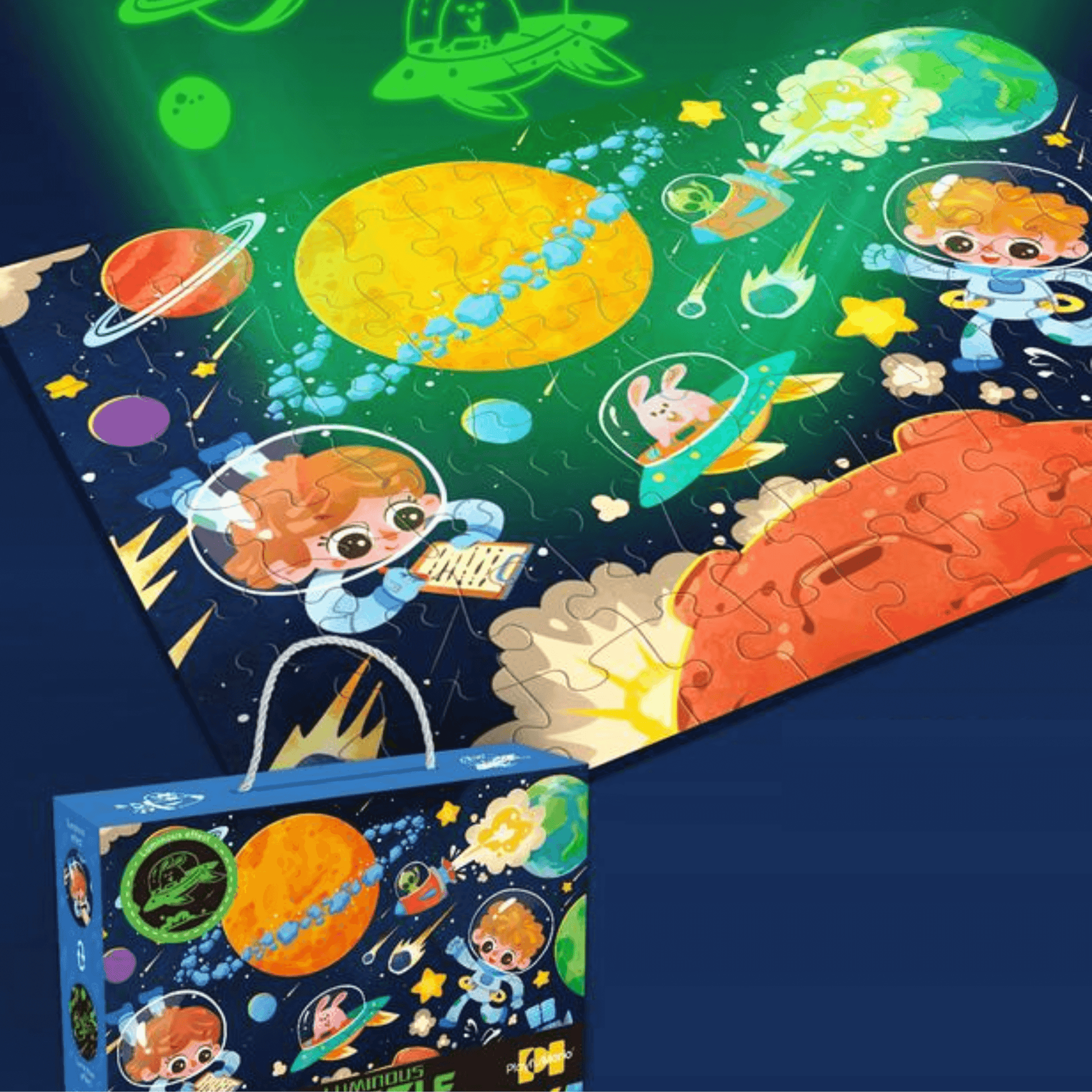 Tamsoje šviečianti dėlionė „Kosmosas" vaikams, 96 detalės, spalvinga, skatinanti kūrybiškumą.